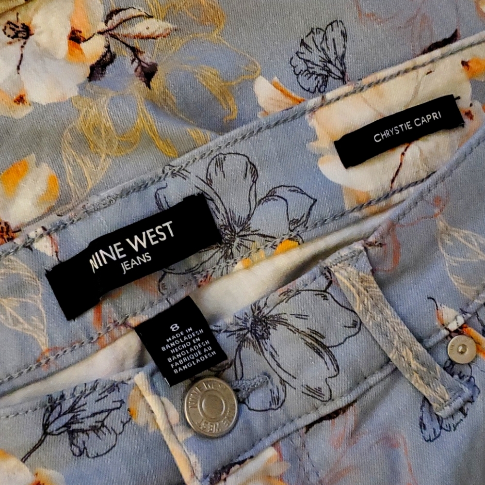 Floral Capri jeans